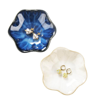 JAMEND CLXP Lotus Leaf Shape Decorative Ring Tray, Small Key Bowl, Ceramic Trinket Tray Jewelry Dish Organizing Necklace Earrings, Home Decoration for Mom Best Friend Sister, Light Green.