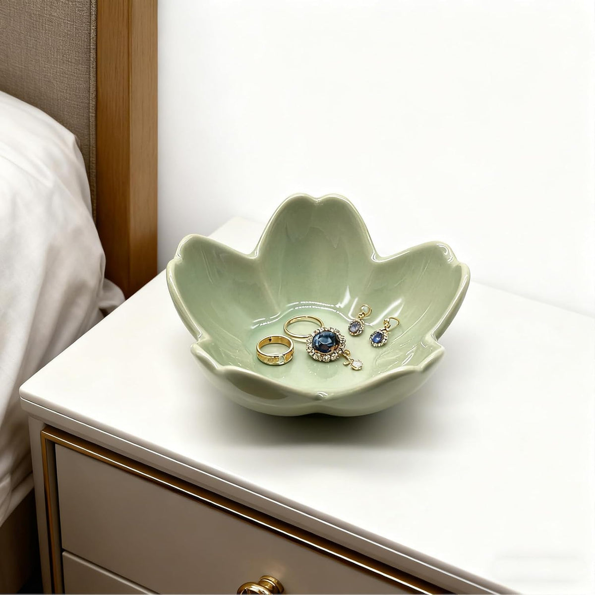 Ring Dish, Ceramic Jewelry Tray, Trinket Holder for Bathroom Nightstand, Small Decorative Bowl (Green)