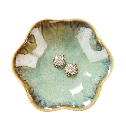 JAMEND CLXP Lotus Leaf Shape Decorative Ring Tray, Small Key Bowl, Ceramic Trinket Tray Jewelry Dish Organizing Necklace Earrings, Home Decoration for Mom Best Friend Sister, Light Green.