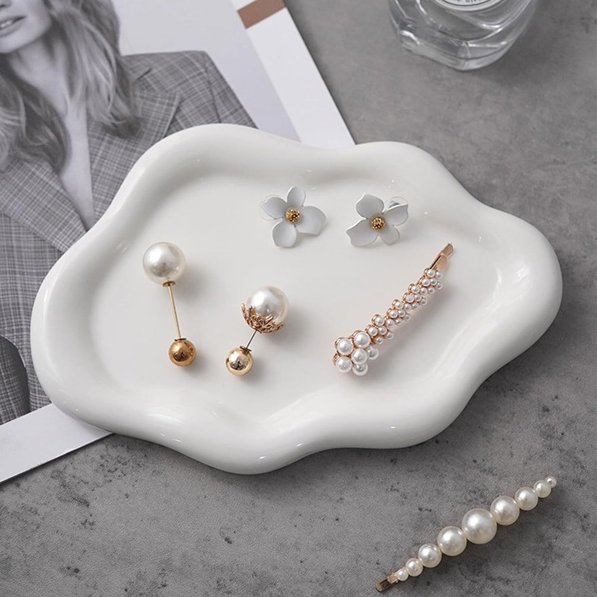 Small Jewelry Dish for Women, Gifts for Mom, Ceramic Jewlery Tray Ring Holder, Vanity Ring Dish Cute Cloud Tray, Nightstand Decor Trinket Bowl for Earrings, Perfume, Keys, White Jewelry Plate