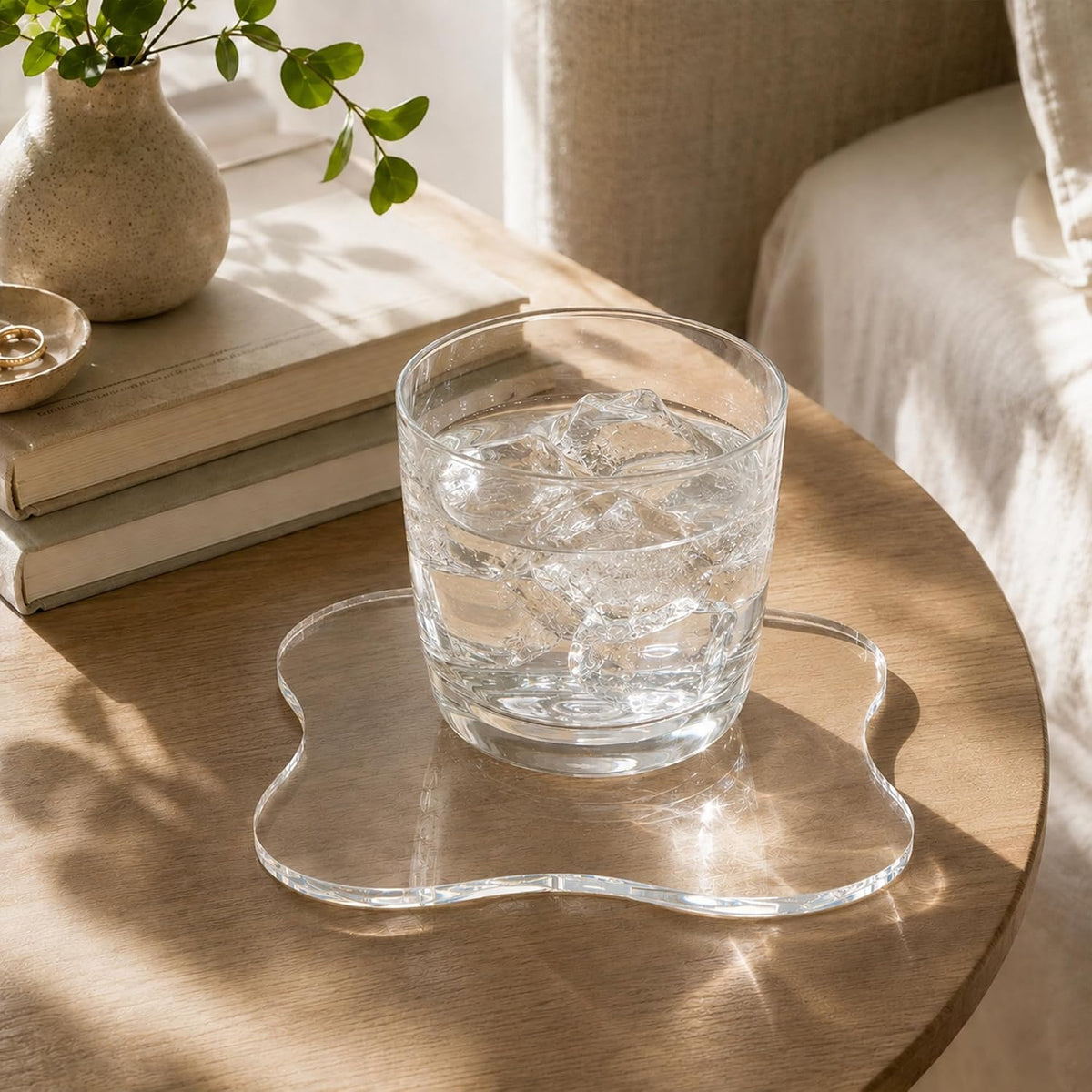 Acrylic Coaster Decorative Plates, Irregular Bar Drink Coaster, Clear Cloud Shape Coffee Cup Coaster, Perfect for Tabletop Protection and Accessories Display.(Clear)